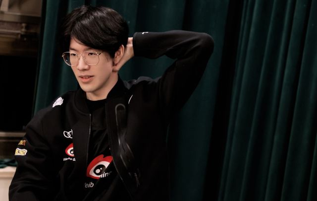 Doggo： ＂在每场比赛之前，职业选手必须要有100%的自信＂