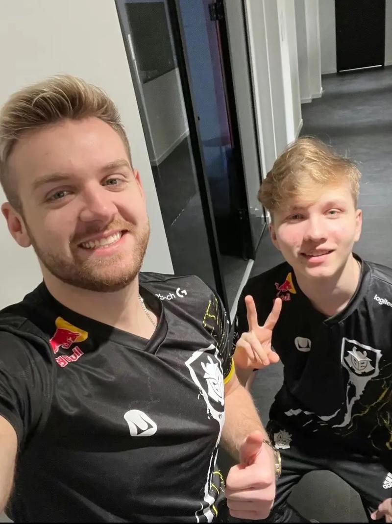 AUG ｜ Eye of Zapems以$50,000的价格售出，但NAVI贴纸将其价格提高到$100,000